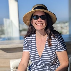 Meet your Posher, Leanne